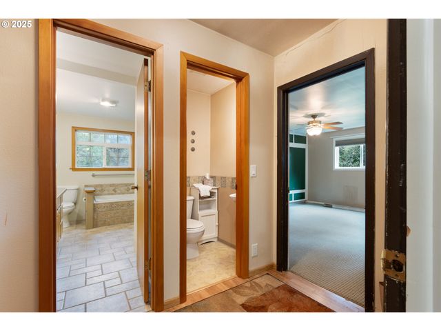 939 BUCKHORN Rd, Roseburg, OR 97470