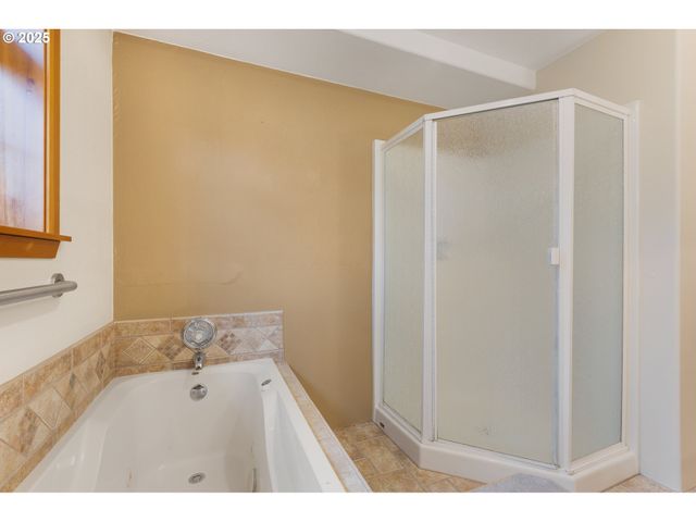939 BUCKHORN Rd, Roseburg, OR 97470
