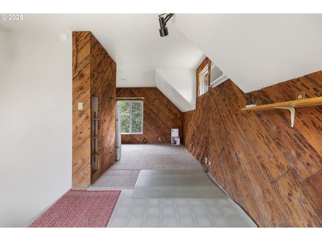 939 BUCKHORN Rd, Roseburg, OR 97470
