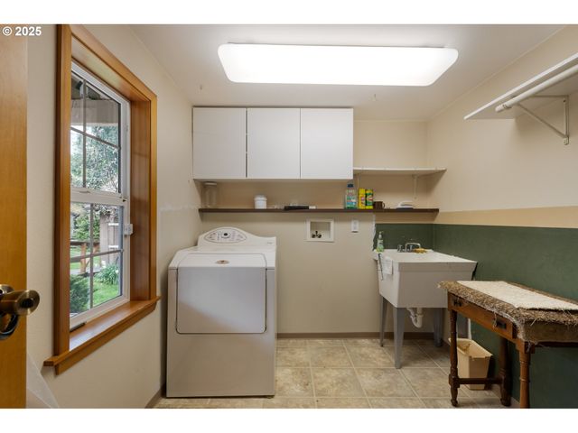939 BUCKHORN Rd, Roseburg, OR 97470