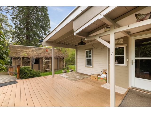 939 BUCKHORN Rd, Roseburg, OR 97470