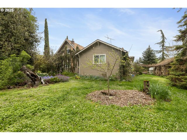939 BUCKHORN Rd, Roseburg, OR 97470