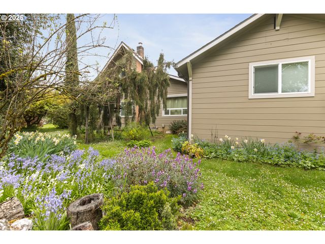 939 BUCKHORN Rd, Roseburg, OR 97470