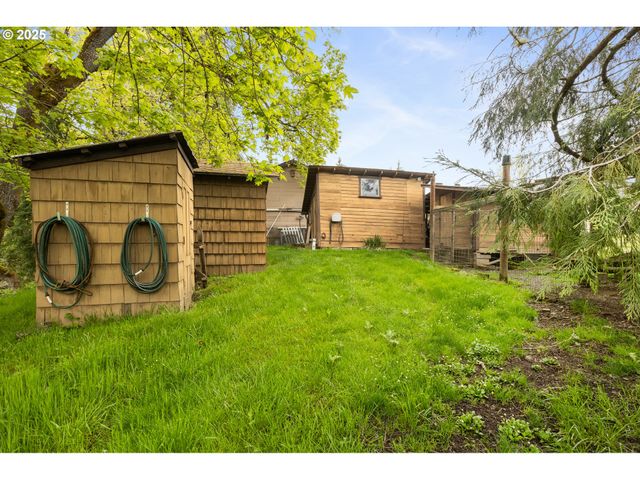 939 BUCKHORN Rd, Roseburg, OR 97470