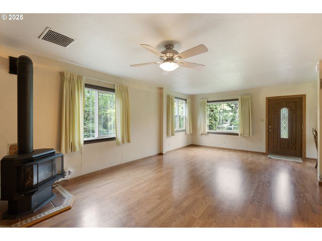 939 BUCKHORN Rd, Roseburg, OR 97470
