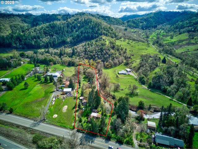 939 BUCKHORN Rd, Roseburg, OR 97470
