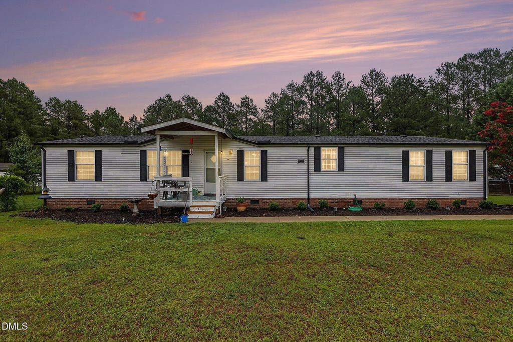 108 Debbie Lane, Angier, NC 27501