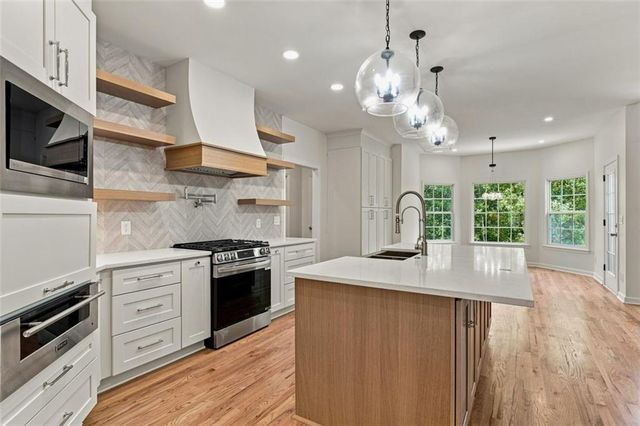 5173 Barrington Trace Drive, Atlanta, GA 30331