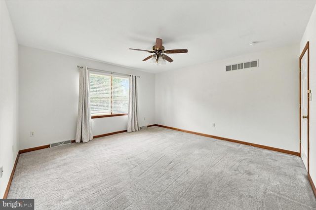 464 FIELDCREST DR, Dover, DE 19904