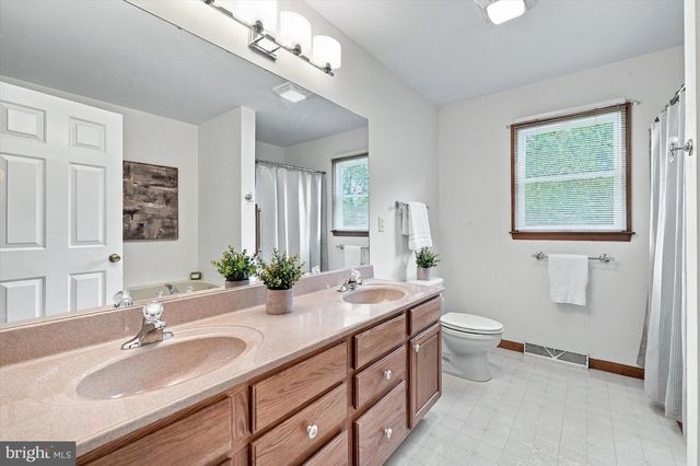 464 FIELDCREST DR, Dover, DE 19904