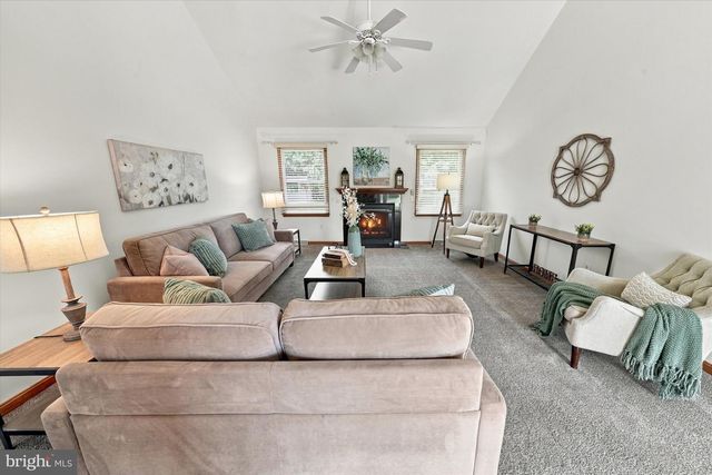 464 FIELDCREST DR, Dover, DE 19904