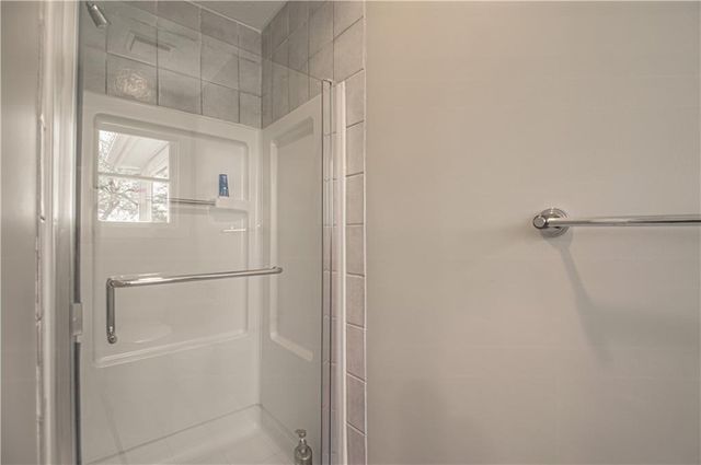 5801 W 164th Street, Stilwell, KS 66085