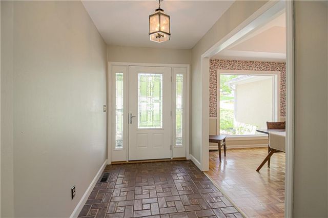 5801 W 164th Street, Stilwell, KS 66085