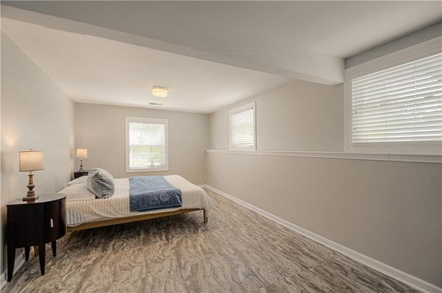 5801 W 164th Street, Stilwell, KS 66085