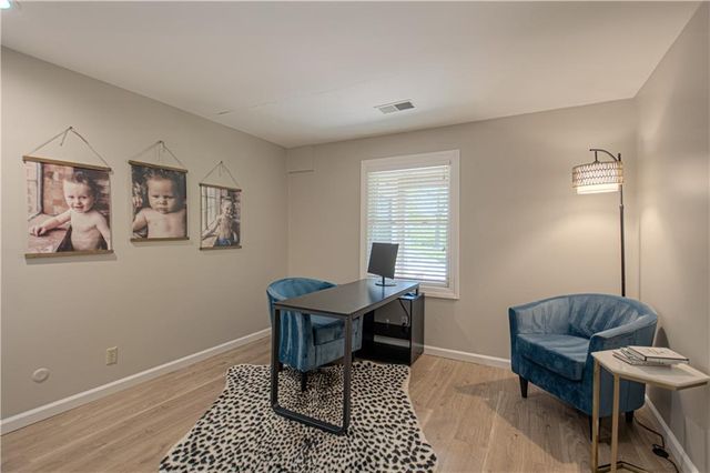 5801 W 164th Street, Stilwell, KS 66085