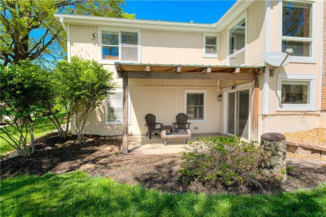 5801 W 164th Street, Stilwell, KS 66085