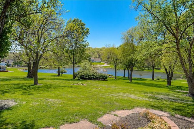 5801 W 164th Street, Stilwell, KS 66085