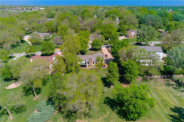 5801 W 164th Street, Stilwell, KS 66085