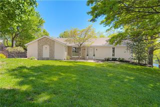 5801 W 164th Street, Stilwell, KS 66085