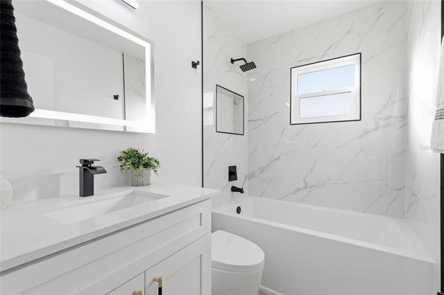 5439 E SACRAMENTO COURT, Orlando, FL 32821