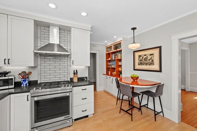 46 Jerome Ave, Newton, MA 02465