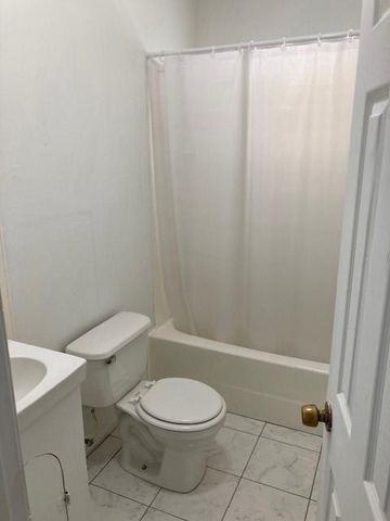5810 E Houston Road, Houston, TX 77028