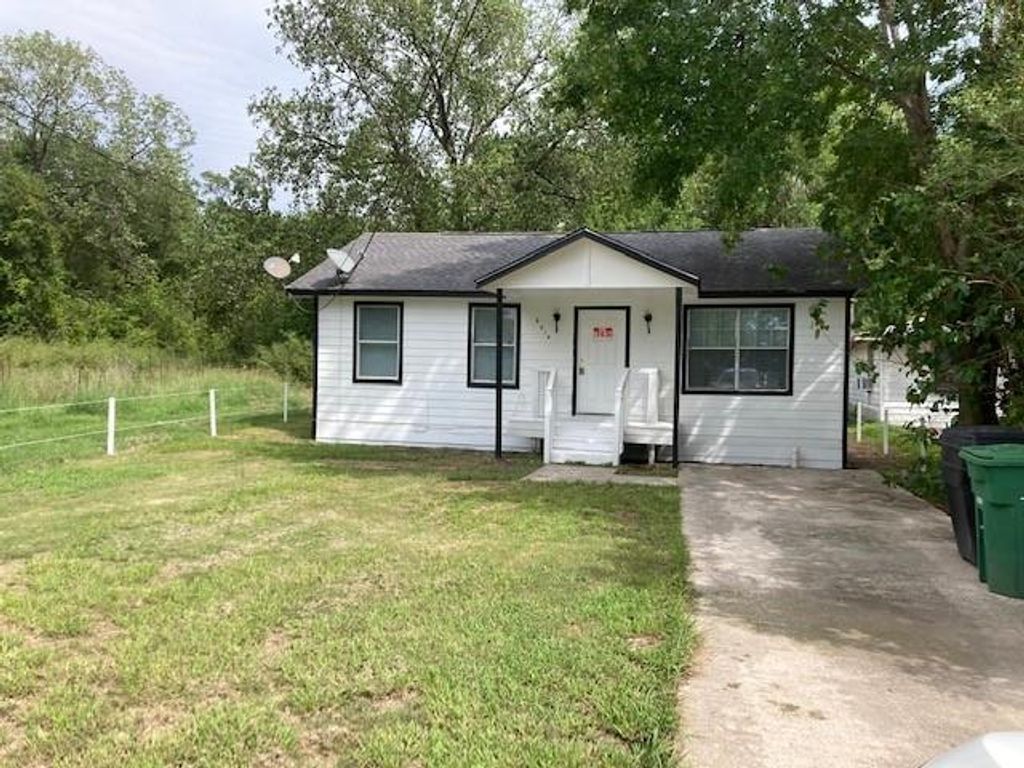 5810 E Houston Road, Houston, TX 77028