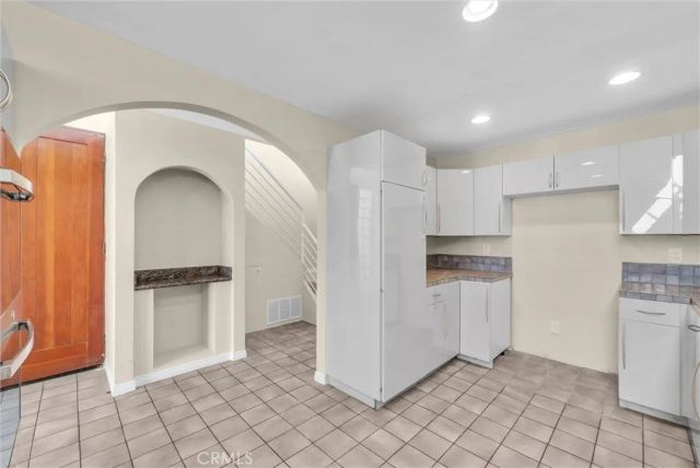 820 Acapulco Street, Laguna Beach, CA 92651