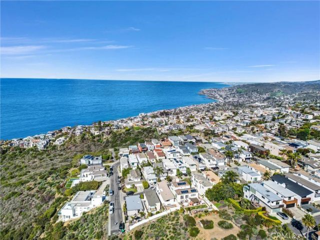 820 Acapulco Street, Laguna Beach, CA 92651