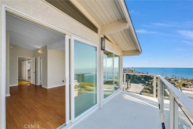 820 Acapulco Street, Laguna Beach, CA 92651