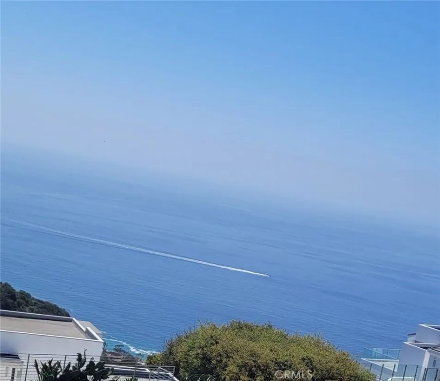 820 Acapulco Street, Laguna Beach, CA 92651