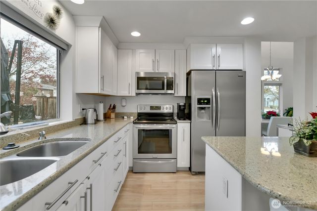 3901 47th Avenue NE, Tacoma, WA 98422