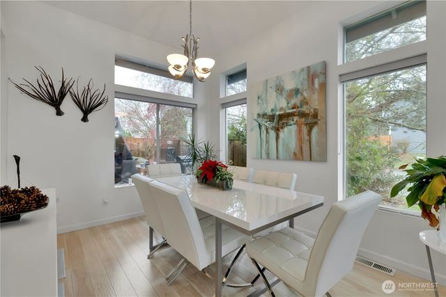 3901 47th Avenue NE, Tacoma, WA 98422