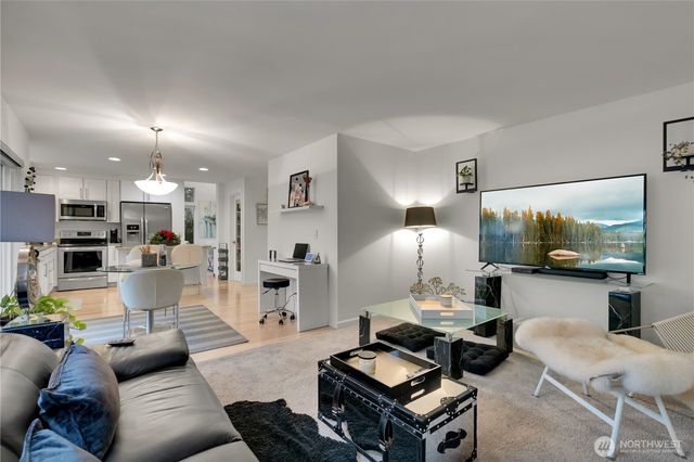 3901 47th Avenue NE, Tacoma, WA 98422