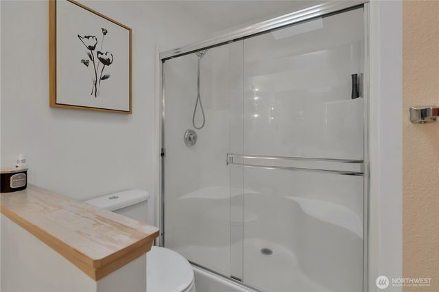 3901 47th Avenue NE, Tacoma, WA 98422