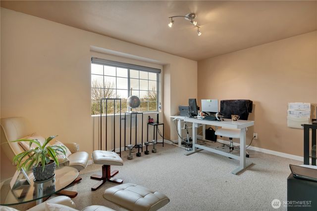 3901 47th Avenue NE, Tacoma, WA 98422