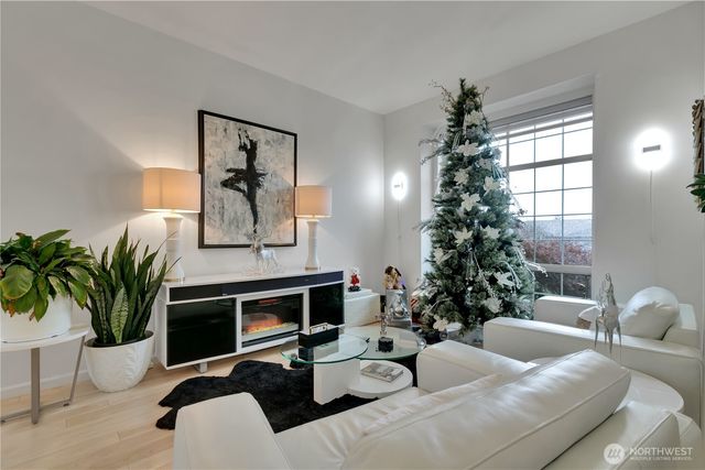 3901 47th Avenue NE, Tacoma, WA 98422