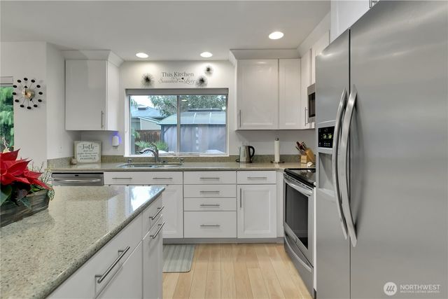 3901 47th Avenue NE, Tacoma, WA 98422