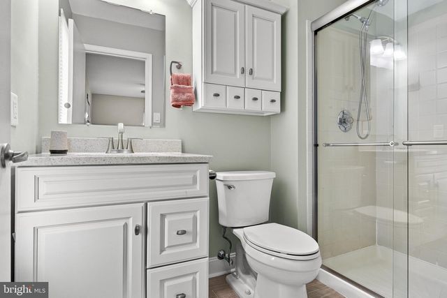 3704 FENWICK LN, Mount Laurel, NJ 08054