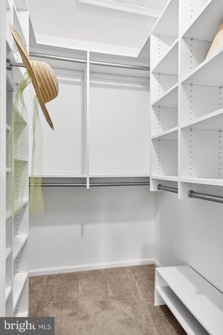 3704 FENWICK LN, Mount Laurel, NJ 08054