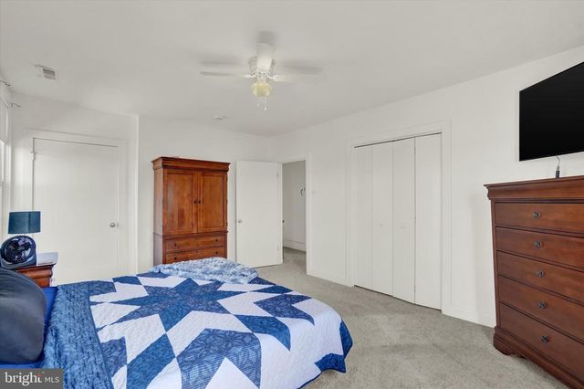 29 HIGH ST, Stewartstown, PA 17363