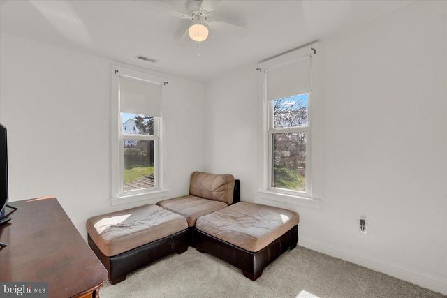 29 HIGH ST, Stewartstown, PA 17363