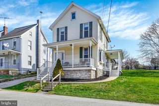 29 HIGH ST, Stewartstown, PA 17363