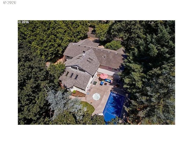 1124 Se RIVER FOREST Rd, Milwaukie, OR 97267