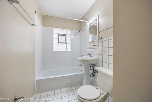 5431 S Natoma Avenue, Chicago, IL 60638