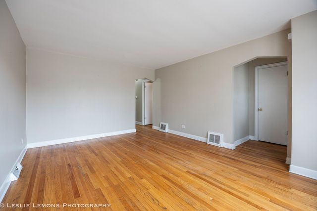 5431 S Natoma Avenue, Chicago, IL 60638