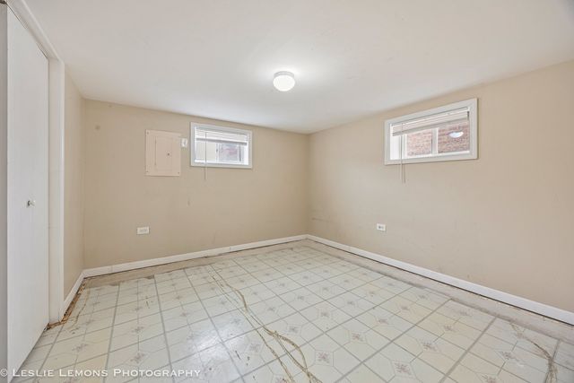 5431 S Natoma Avenue, Chicago, IL 60638