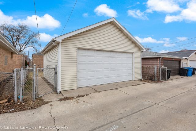 5431 S Natoma Avenue, Chicago, IL 60638