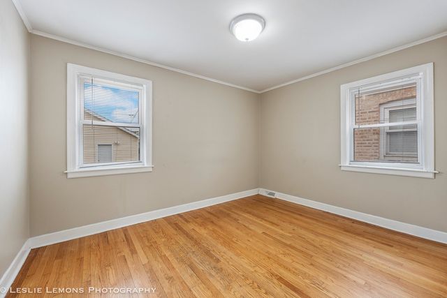 5431 S Natoma Avenue, Chicago, IL 60638