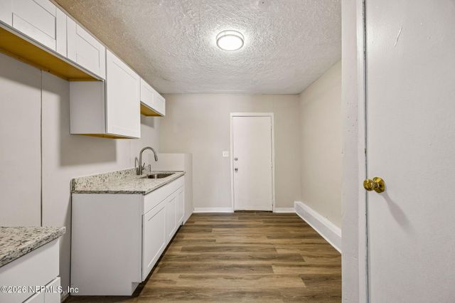 1627 E 9TH Street 1629, Jacksonville, FL 32206